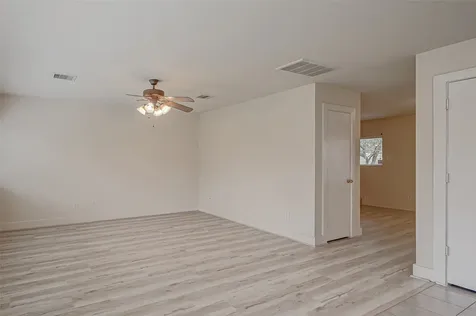 5827 Silver Oak Missouri City TX 77459