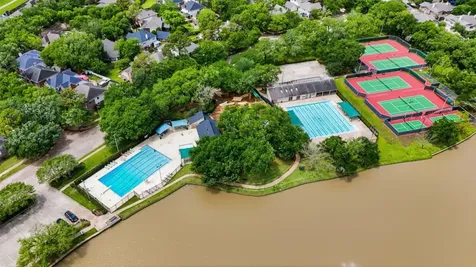 2802 Grants River Circle Sugar Land TX 77479