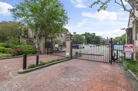 1860 White Oak Drive 355 Houston TX 77009