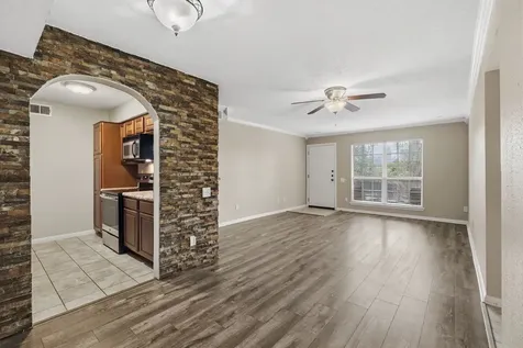 1860 White Oak Drive 355 Houston TX 77009