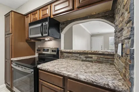 1860 White Oak Drive 355 Houston TX 77009