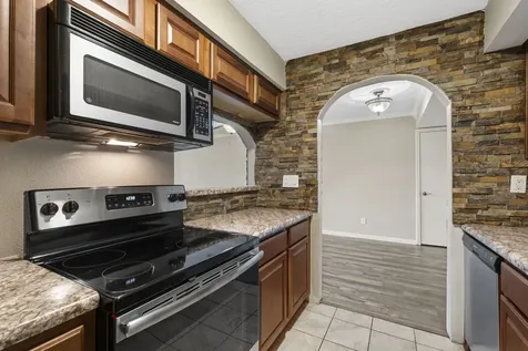 1860 White Oak Drive 355 Houston TX 77009