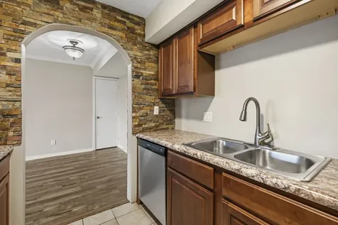 1860 White Oak Drive 355 Houston TX 77009