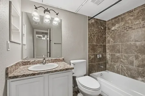 1860 White Oak Drive 355 Houston TX 77009