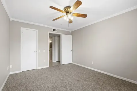 1860 White Oak Drive 355 Houston TX 77009