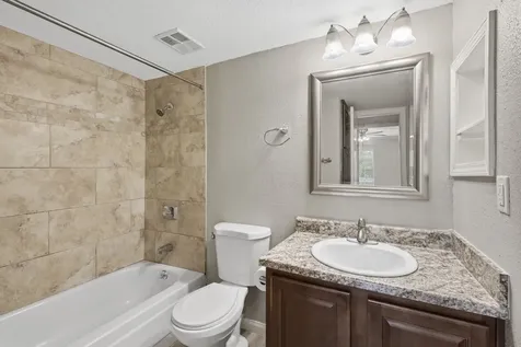 1860 White Oak Drive 355 Houston TX 77009