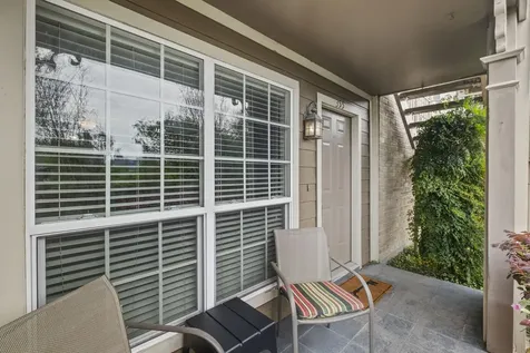 1860 White Oak Drive 355 Houston TX 77009