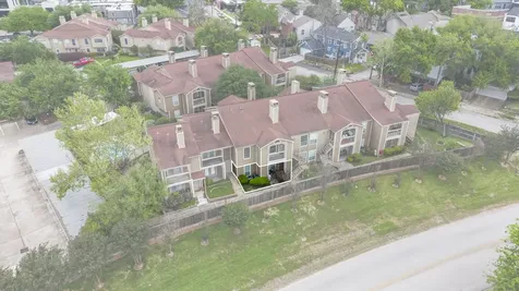 1860 White Oak Drive 355 Houston TX 77009