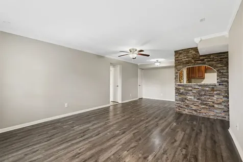 1860 White Oak Drive 355 Houston TX 77009