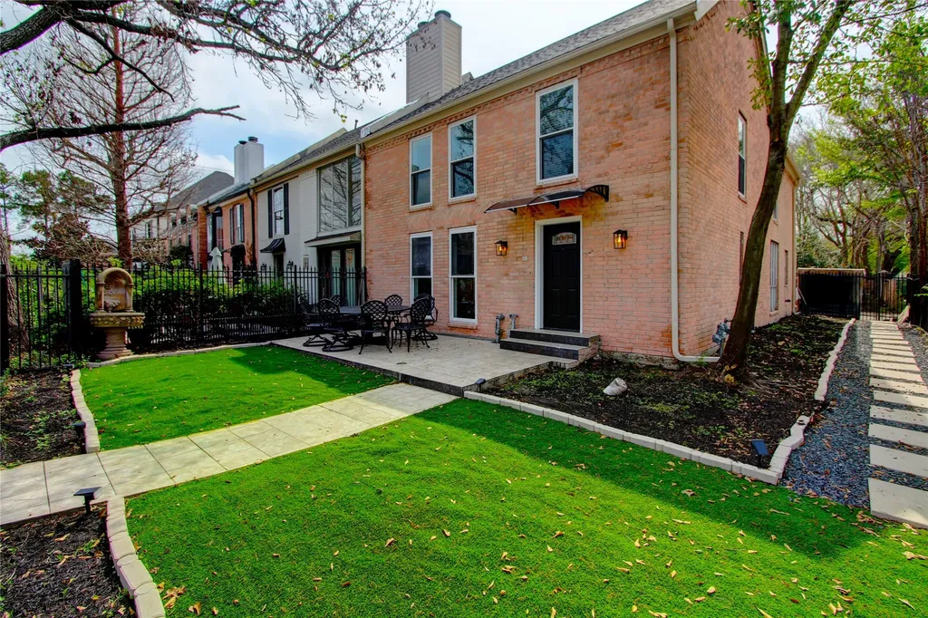 5985 Inwood Drive Houston TX 77057
