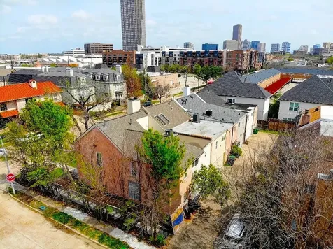 5985 Inwood Drive Houston TX 77057