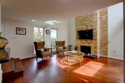 5985 Inwood Drive Houston TX 77057