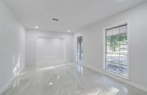 5230 W Bellfort Avenue Houston TX 77035