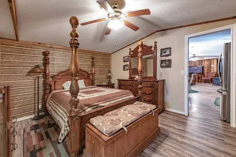 14751 Fm 530 Hallettsville TX 77964