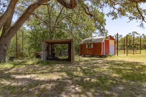 14751 Fm 530 Hallettsville TX 77964