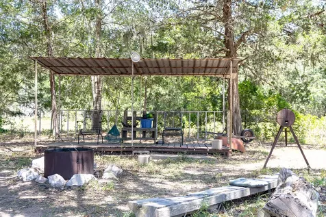 14751 Fm 530 Hallettsville TX 77964
