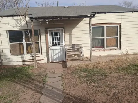 113 Maple Street Levelland TX 79336