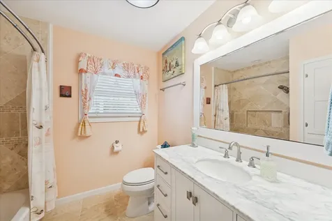 6 Cedar Lawn Circle Galveston TX 77551