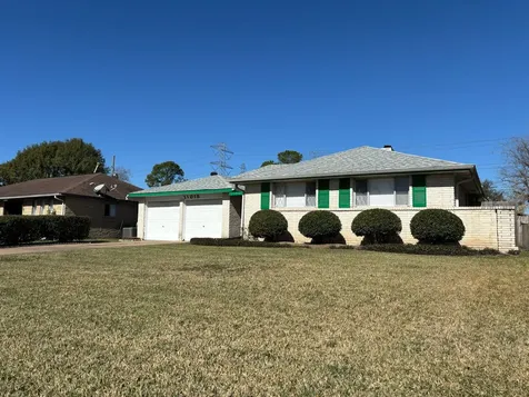 11018 Sharpview Drive Houston TX 77072