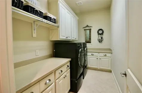 51 Woodglade Way Tomball TX 77375