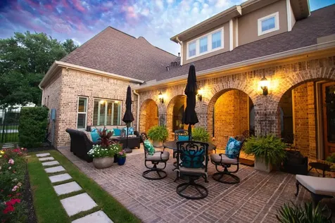 51 Woodglade Way Tomball TX 77375