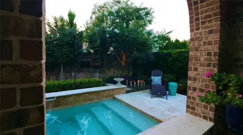 51 Woodglade Way Tomball TX 77375