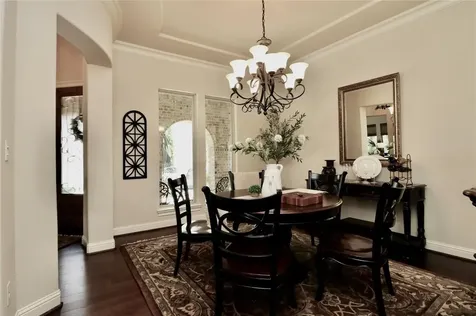 51 Woodglade Way Tomball TX 77375