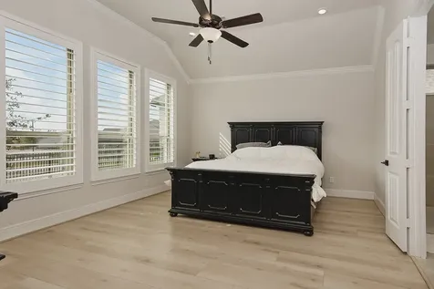 9819 Cobalt Cove Willis TX 77318