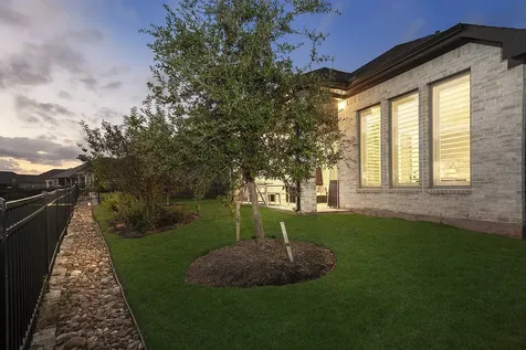 9819 Cobalt Cove Willis TX 77318