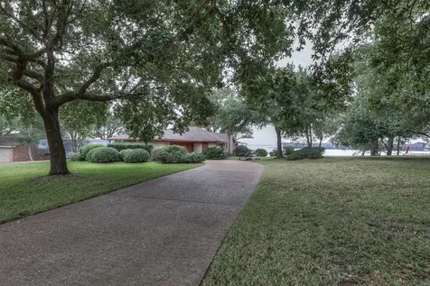 10725 Joann Street Willis TX 77318