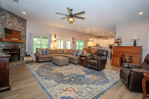 14285 S State Highway 19 Elkhart TX 75839