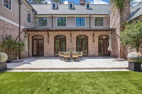 802 Country Lane Houston TX 77024