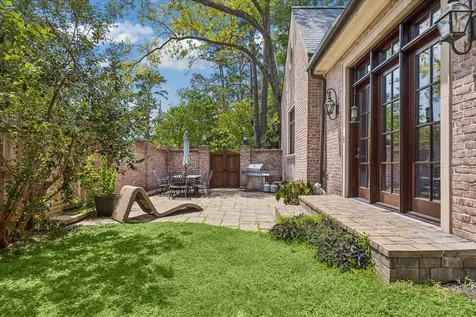 802 Country Lane Houston TX 77024