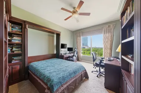 3333 Allen Parkway 709 Houston TX 77019