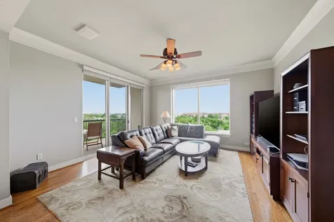 3333 Allen Parkway 709 Houston TX 77019