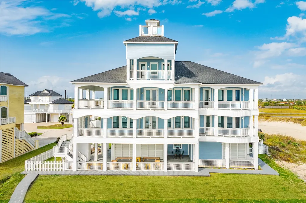 12207 Hershey Beach Galveston TX 77554