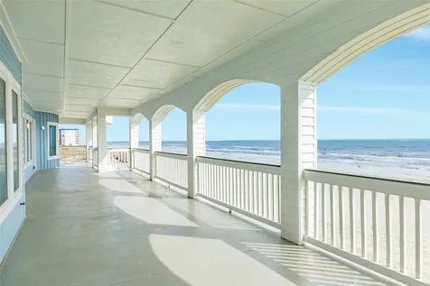 12207 Hershey Beach Galveston TX 77554