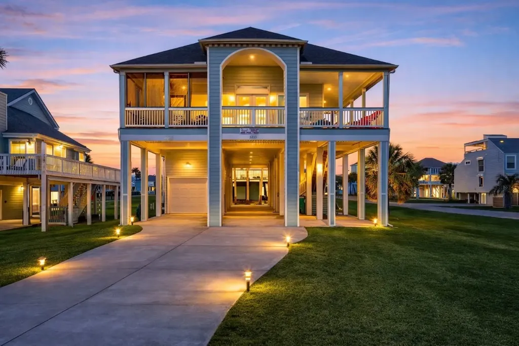 4210 Sandpiper Galveston TX 77554