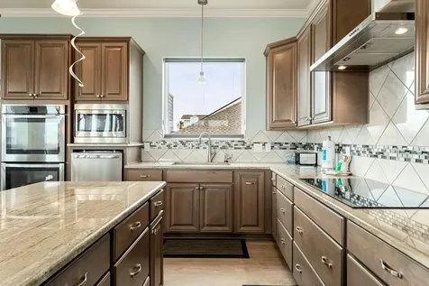 4210 Sandpiper Galveston TX 77554