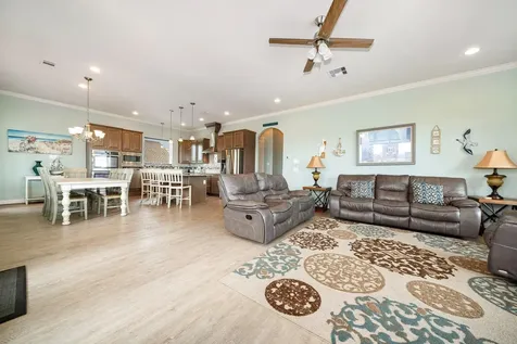 4210 Sandpiper Galveston TX 77554