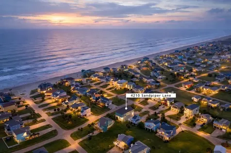 4210 Sandpiper Galveston TX 77554