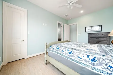 4210 Sandpiper Galveston TX 77554