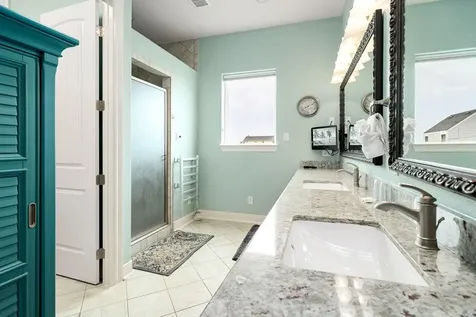 4210 Sandpiper Galveston TX 77554