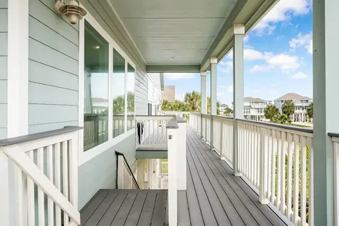 4210 Sandpiper Galveston TX 77554