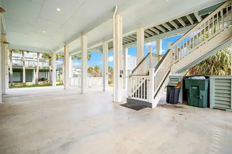 4210 Sandpiper Galveston TX 77554