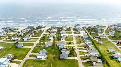 4210 Sandpiper Galveston TX 77554