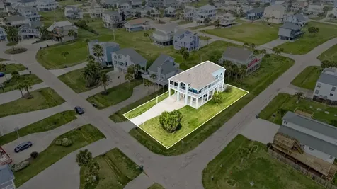 4210 Sandpiper Galveston TX 77554