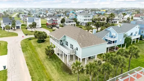4210 Sandpiper Galveston TX 77554
