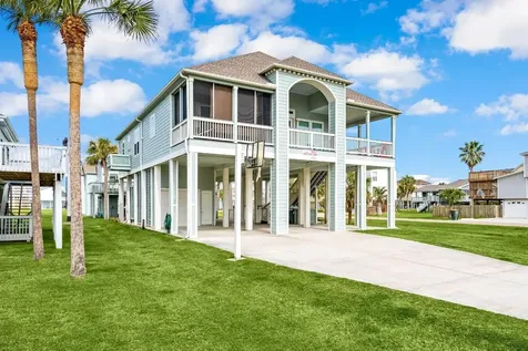 4210 Sandpiper Galveston TX 77554