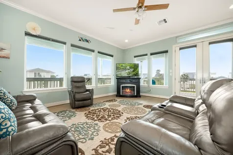 4210 Sandpiper Galveston TX 77554